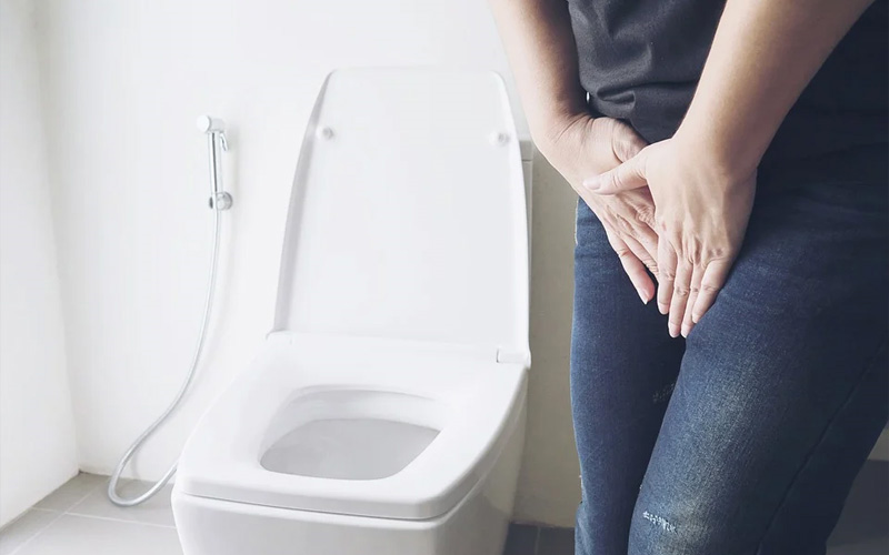 This Change in Bowel Movements Might Be an Early Sign of Dementia