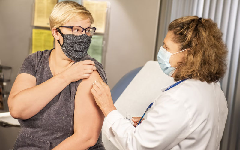 Top Virus Expert is Urgently Warning the Vaccinated Population