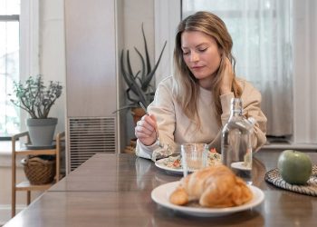 These Foods May Be Aging Your Brain Prematurely