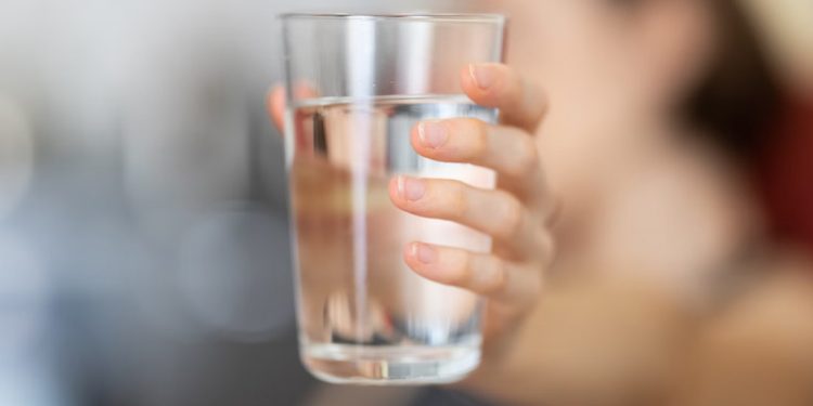 Is it Healthy to Drink a Glass of Water That’s Been Sitting Overnight