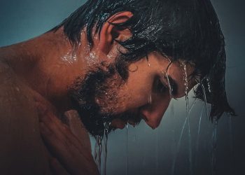 Why You Should Stop Peeing in the Shower, according to doctors