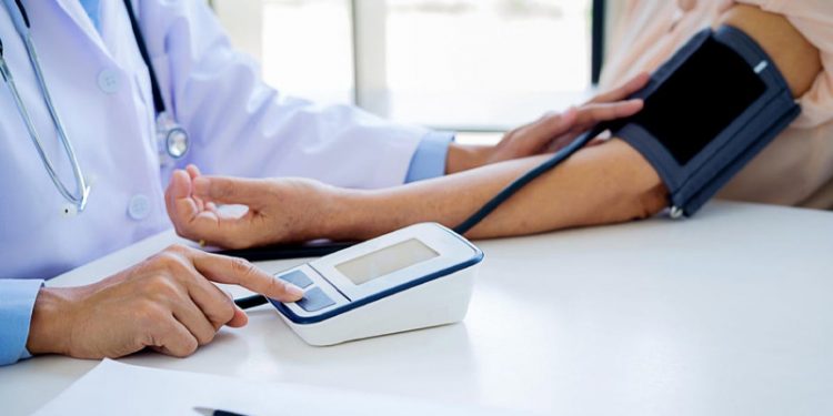 High Blood Pressure Symptoms that Can Send You to the Hospital