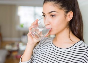 Why You Should Be Drinking Water First Thing in the Morning