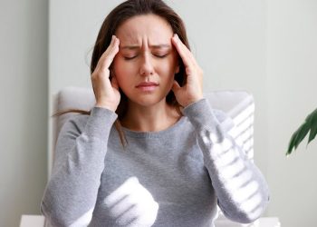 5 Telltale Signs Your Health Is Being Affected by Household Mold