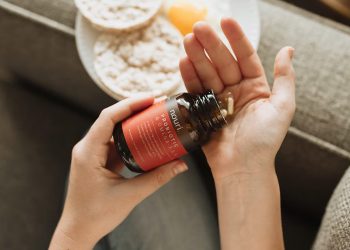 Here’s Why You Should Avoid Purchasing Dietary Supplements 