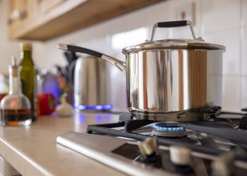 Kitchen Gas Stoves Are Putting Your Health in Jeopardy, Doctors Say