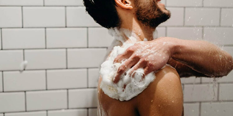 4 Reasons Why Health Experts Favor Body Wash Over Bar Soap