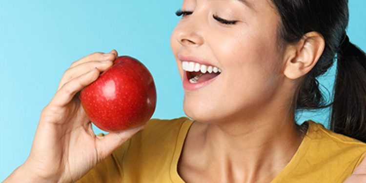 Top 5 Foods for Healthy Teeth and Gums 