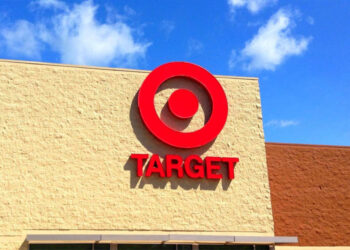 Another Target Recall– Knives Pose Laceration Hazard