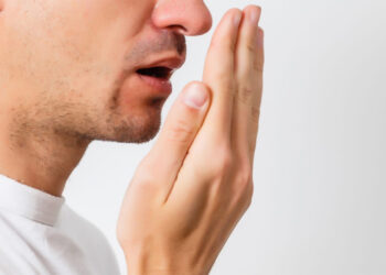 5 Tried and Tested Ways to Root Out Bad Breath