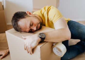 Physician Explains Varying Sleep Deprivation Signs