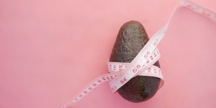 Slim Down Naturally_ Experts Share Top Weight Loss Tips!