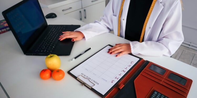 5 Hazardous Foods Doctors Strictly Warn You Against Eating