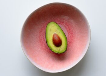 Public Safety Alert: Never Store Your Fresh Avocados Like This!