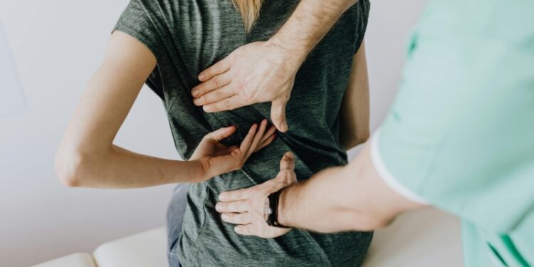 Never Do This If You Suffer from Joint and Muscle Pain, Doctors Warn