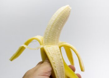 Eat a Banana Before Bedtime for These Outstanding Sleep Advantages